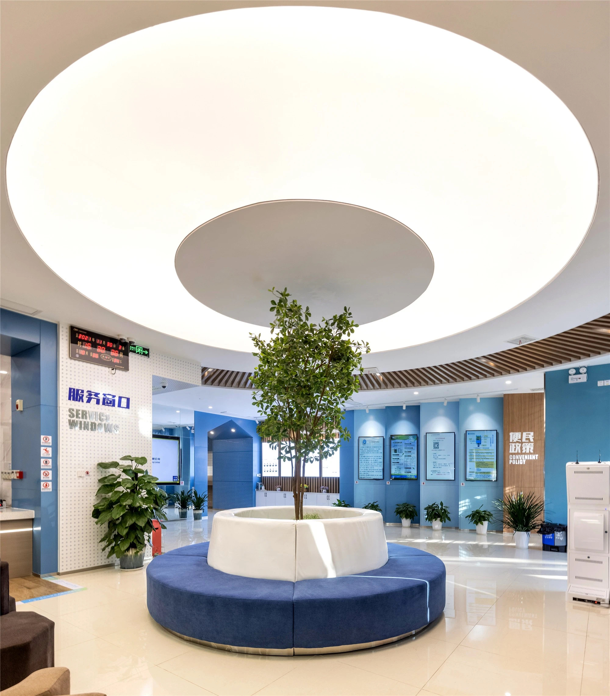 【案例賞析】武漢市車都天然氣營業(yè)廳完工實(shí)景展示，開放多元，活力共享！(圖9)