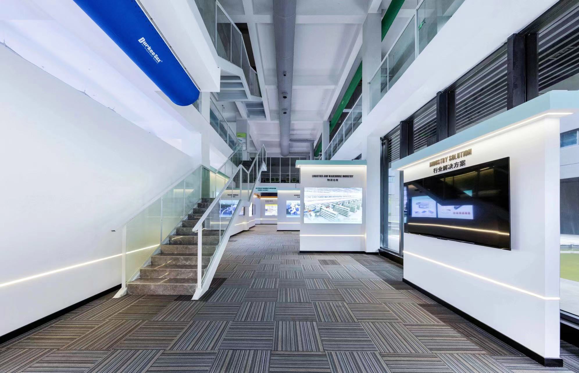 【案例賞析】簡到極致，自帶高級感的展廳設(shè)計！(圖11)