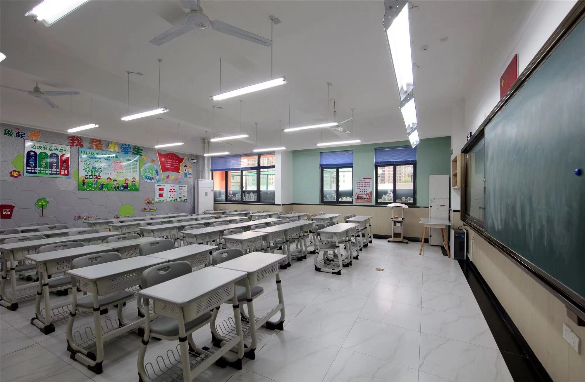 【學(xué)校案例】今泰裝飾在武漢市先后完成了與紅領(lǐng)巾學(xué)校6個(gè)校區(qū)的項(xiàng)目交付！(圖7)