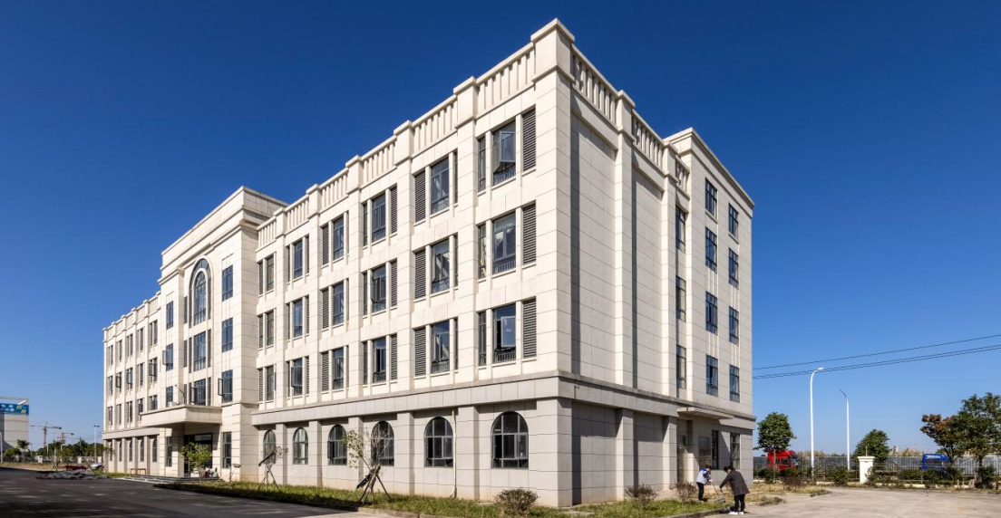 【辦公案例】極簡(jiǎn)辦公|留白之下的純粹和本真(圖1) 【辦公案例】極簡(jiǎn)辦公|留白之下的純粹和本真(圖1)