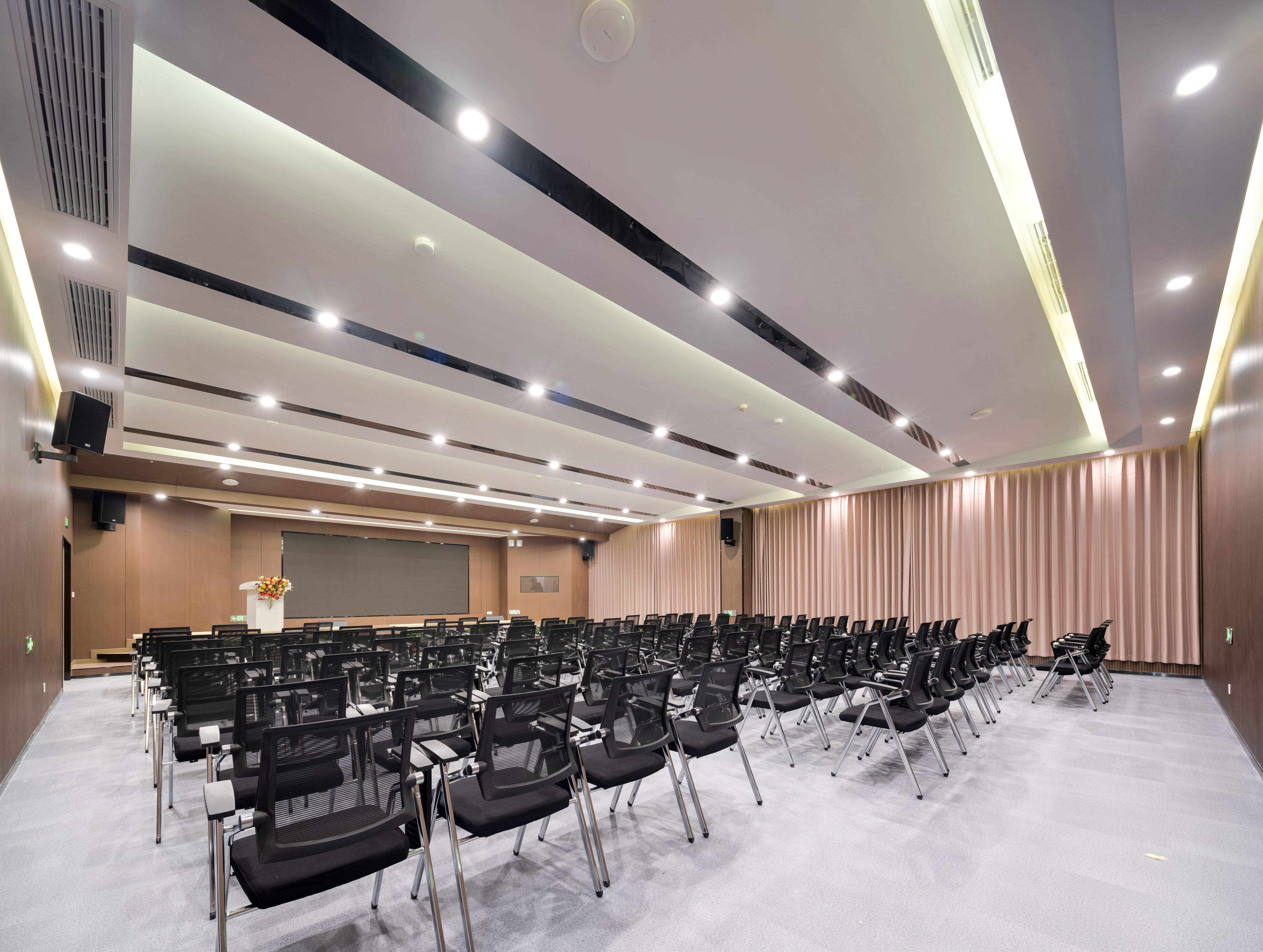 【完工案例】人福醫(yī)藥黃岡總部辦公室裝修完工！(圖8)