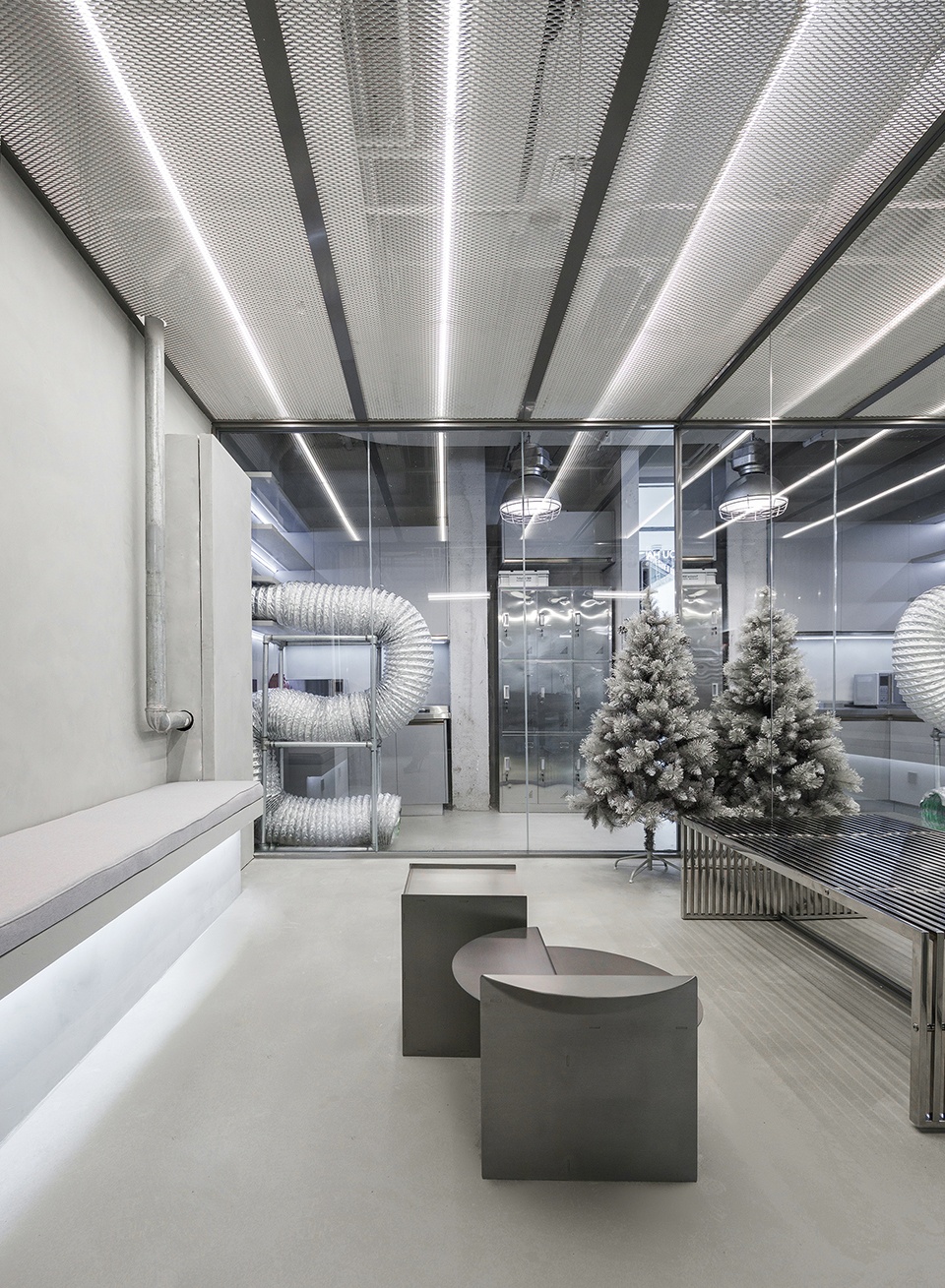 辦公室裝修設(shè)計(jì),粗狂的線條走進(jìn)工業(yè)之美！(圖4)